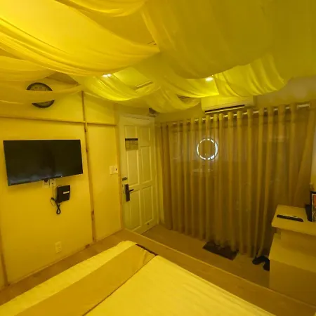 Galaxy Hotel Ho Chi Minh City Exterior photo